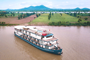 4 Days Mekong River Cruise from Saigon to Phnom Penh 